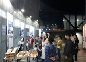 도슨트2